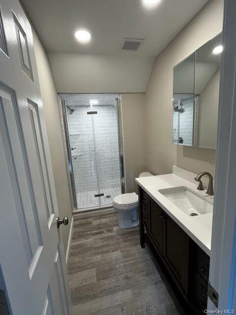 #18 photo, 48 Senix Avenue, サフォーク郡 Center Moriches , NY 11934