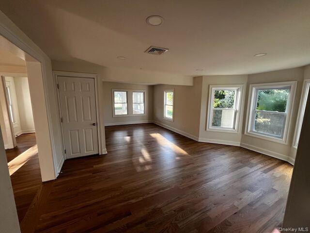 #9 photo, 48 Senix Avenue, サフォーク郡 Center Moriches , NY 11934