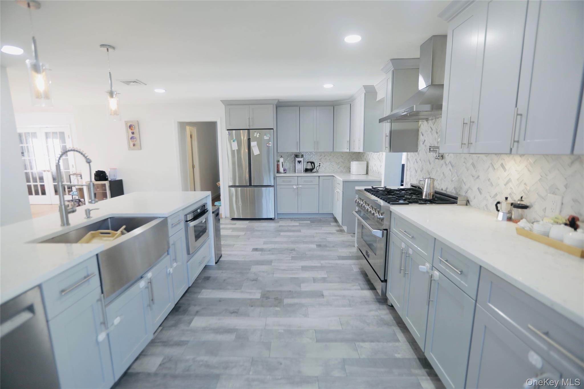 #11 photo, 4488 Merrick Road, ナッソー郡 Massapequa , NY 11758