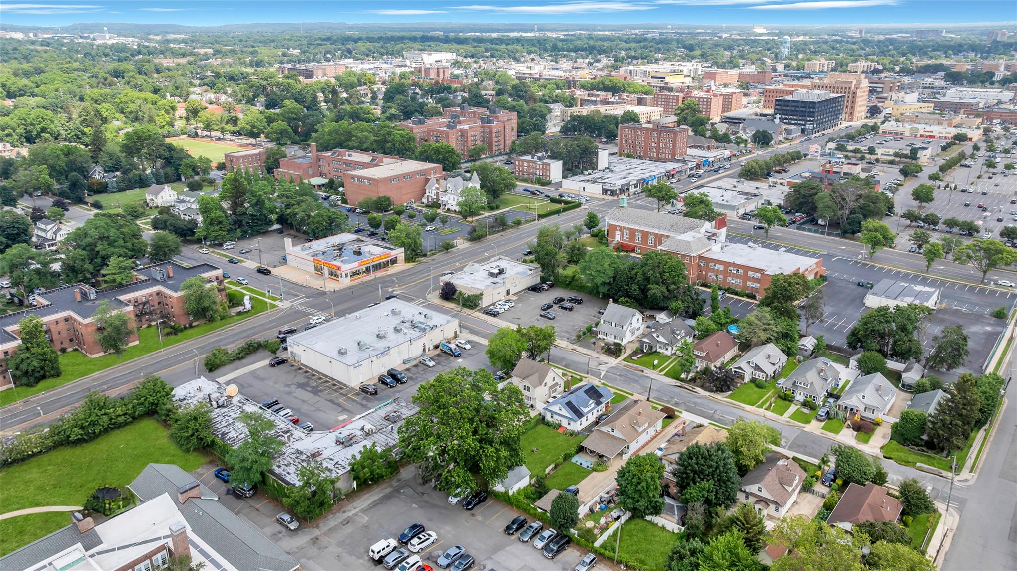 #4 photo, 46/50 Fulton Avenue, ナッソー郡 Hempstead , NY 11550