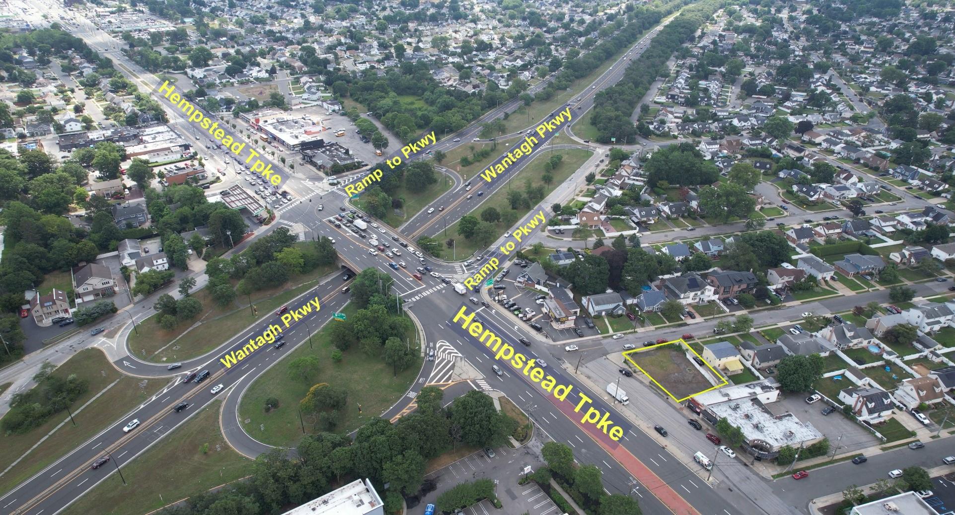 #7 photo, 2600 Hempstead Turnpike, ナッソー郡 East Meadow , NY 11554