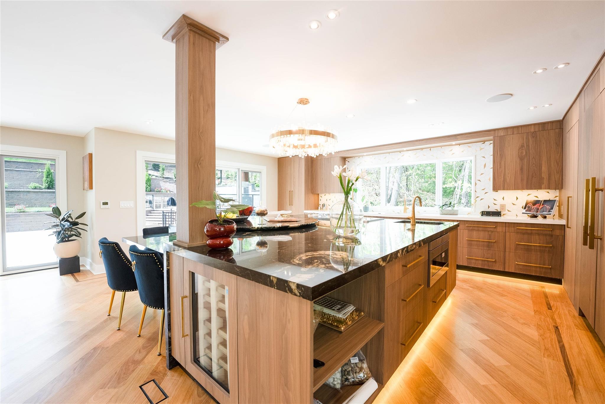 #2 photo, 156 Sugar Toms Lane, East Norwich , NY 11732