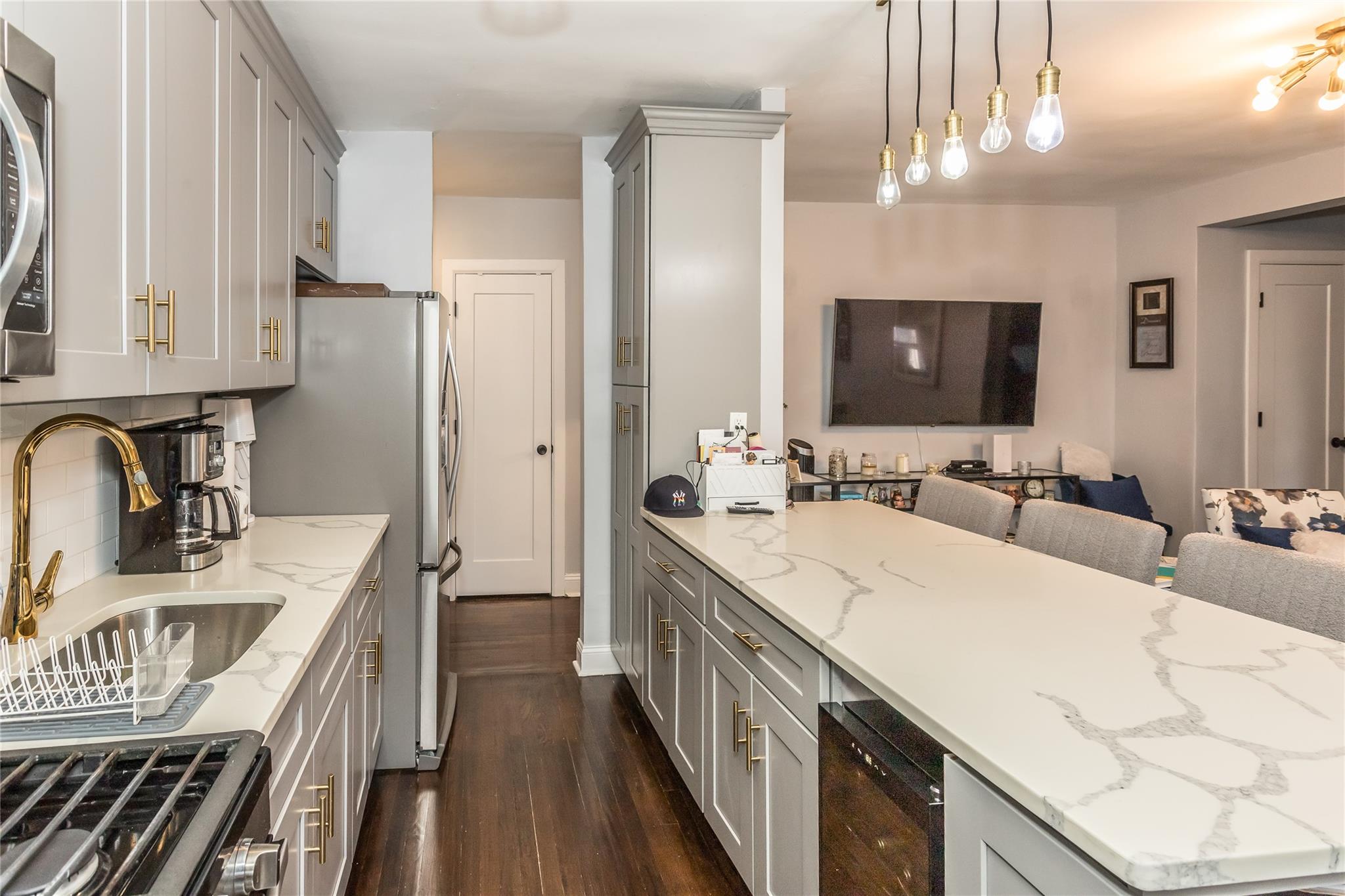 #10 photo, 30-47 Hobart Street, Woodside , NY 11377