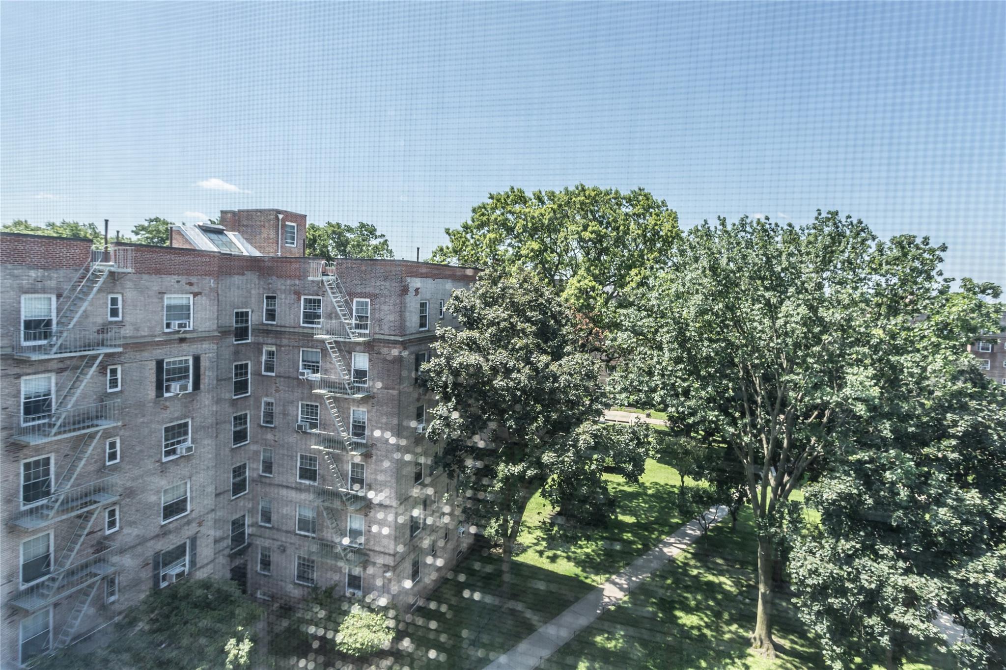 #19 photo, 30-47 Hobart Street, Woodside , NY 11377