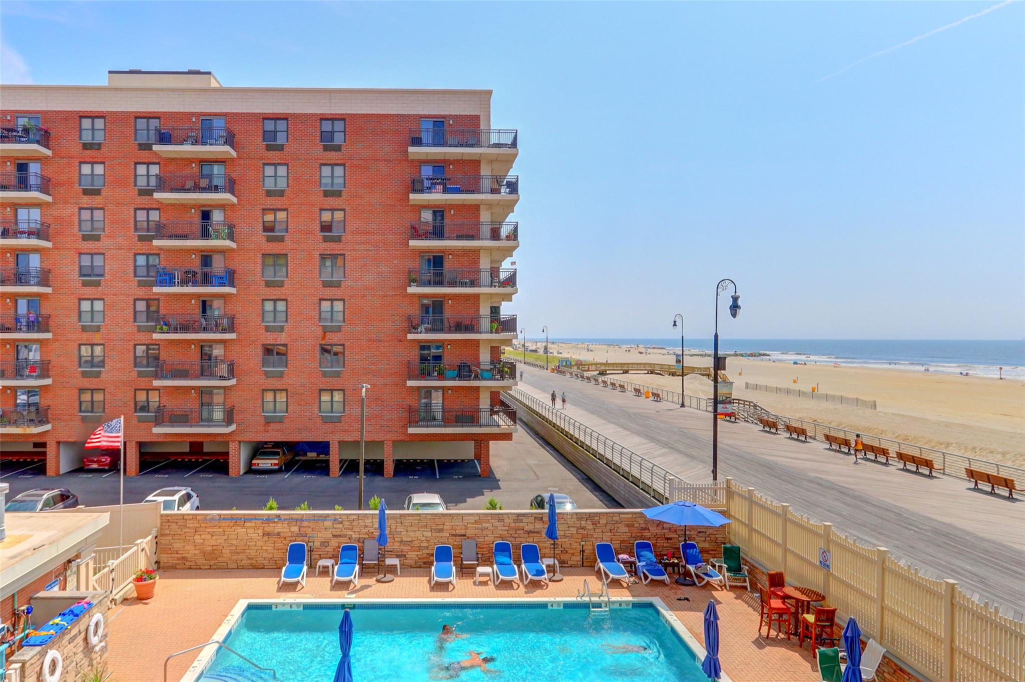 #1 photo, 260 W Broadway, 長島 長灘 Long Beach , NY 11561