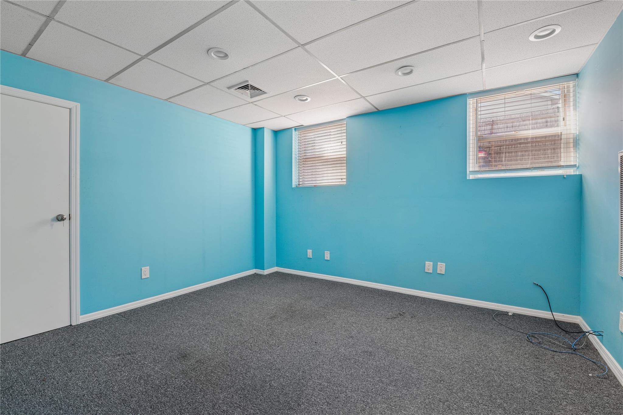 #3 photo, 99 Hillside Ave, Williston Park , NY 11040