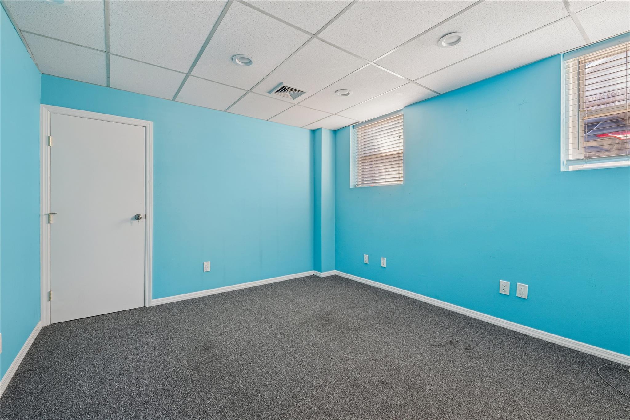 #4 photo, 99 Hillside Ave, Williston Park , NY 11040