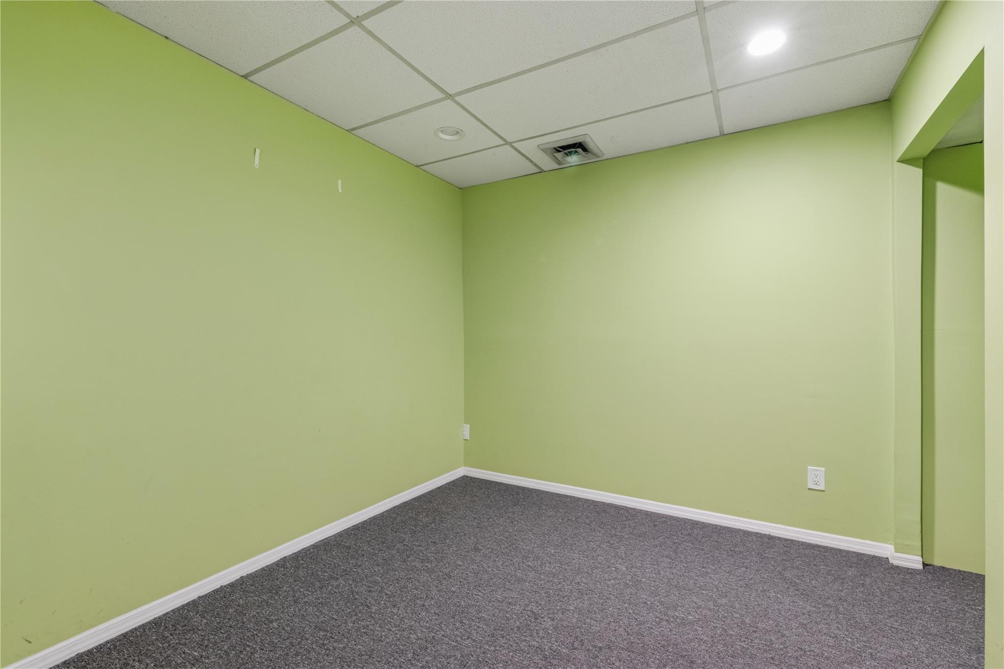 #5 photo, 99 Hillside Ave, Williston Park , NY 11040