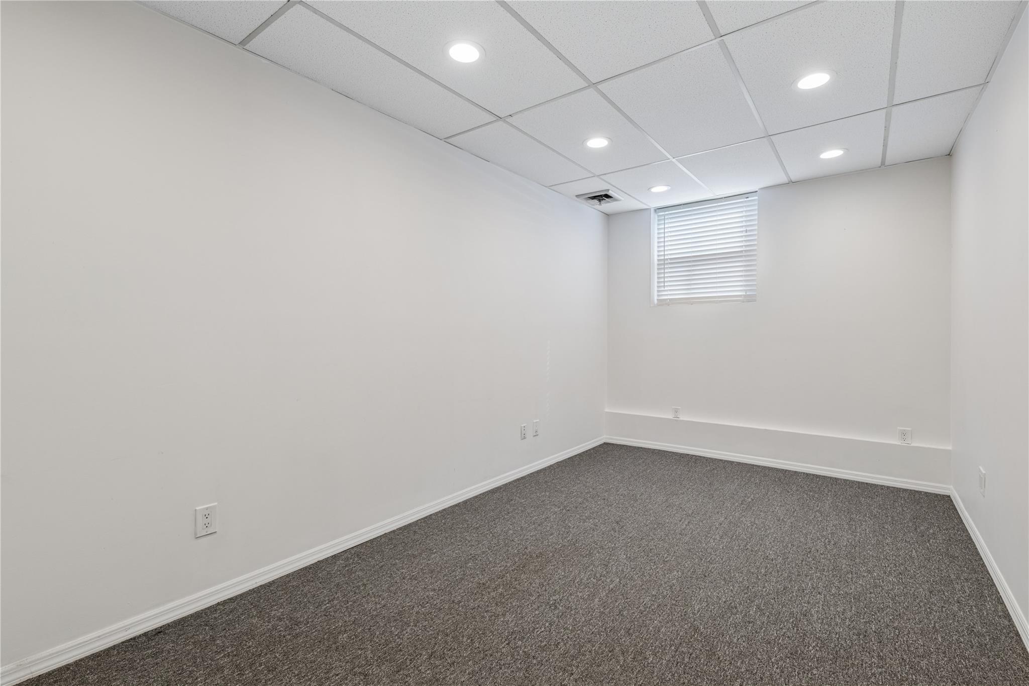 #8 photo, 99 Hillside Ave, Williston Park , NY 11040