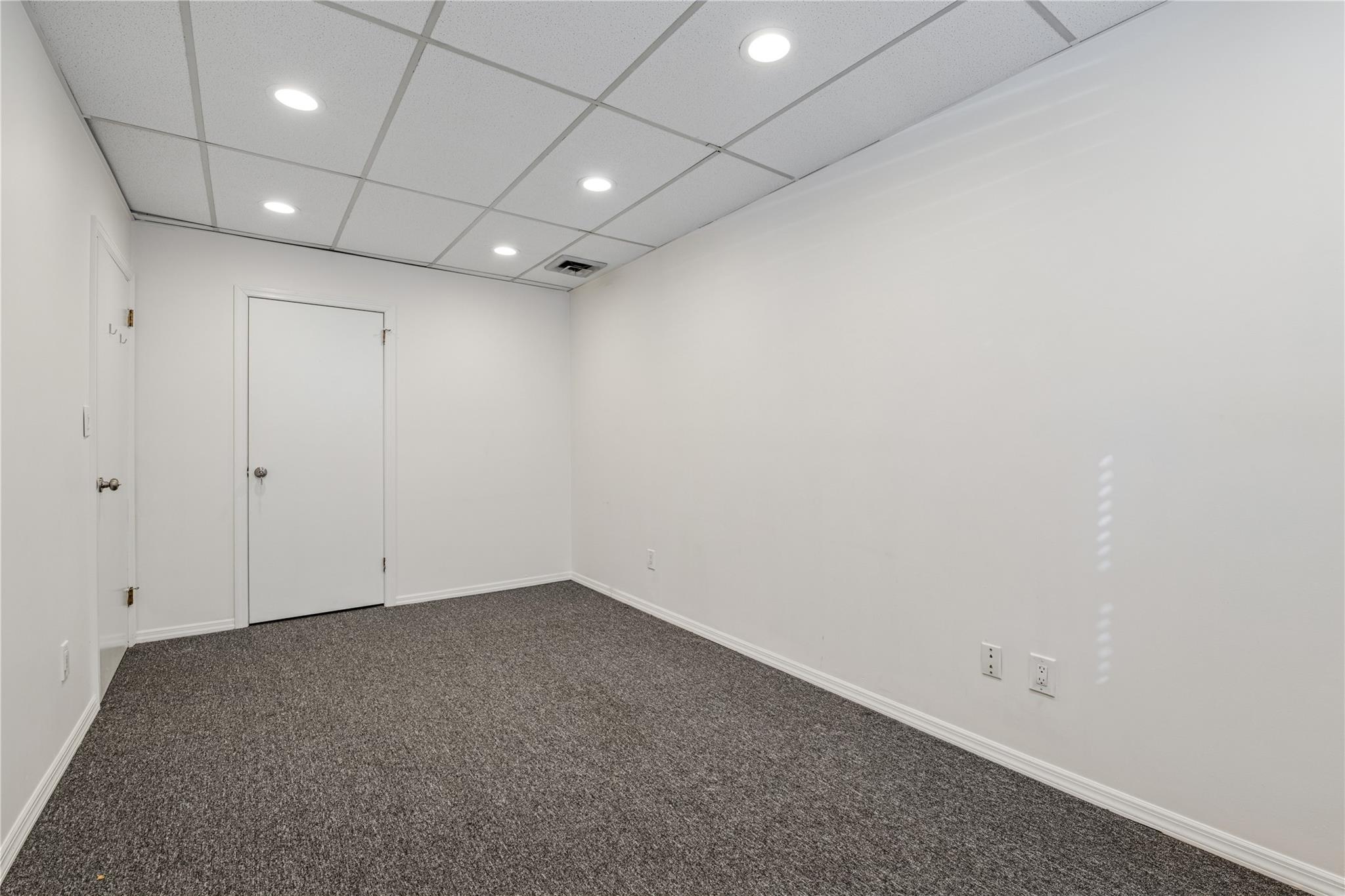 #9 photo, 99 Hillside Ave, Williston Park , NY 11040