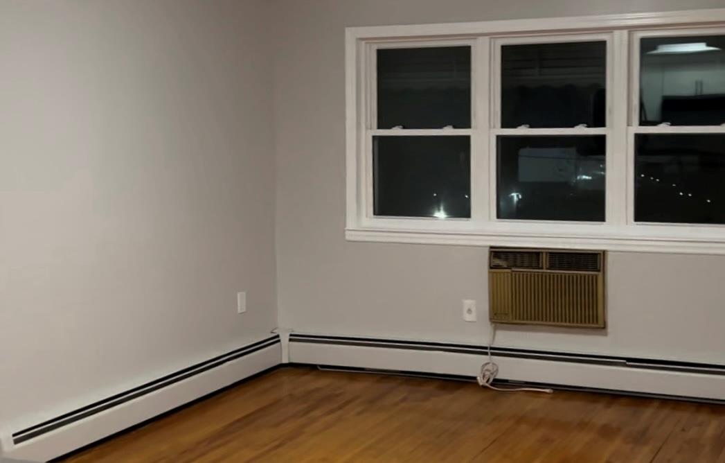 #8 photo, 3224 Gunther Avenue, ブロンクス区 Bronx , NY 10469