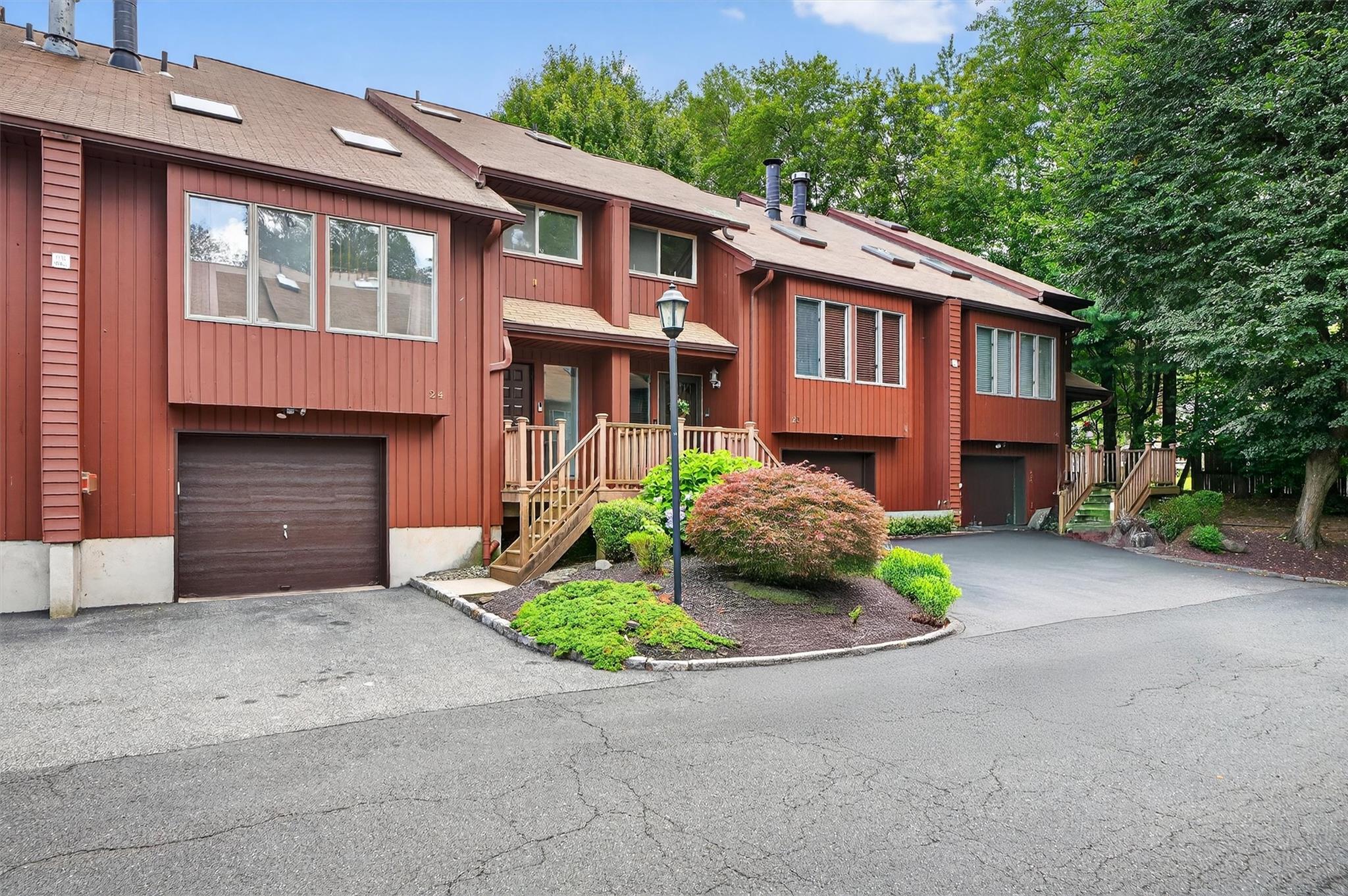 #1 photo, 24 Braemar Court, New City , NY 10956