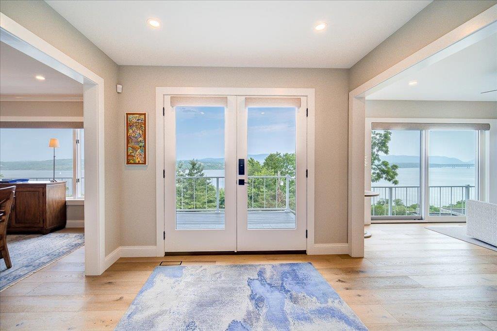 #5 photo, 689 River Road, Newburgh , NY 12550