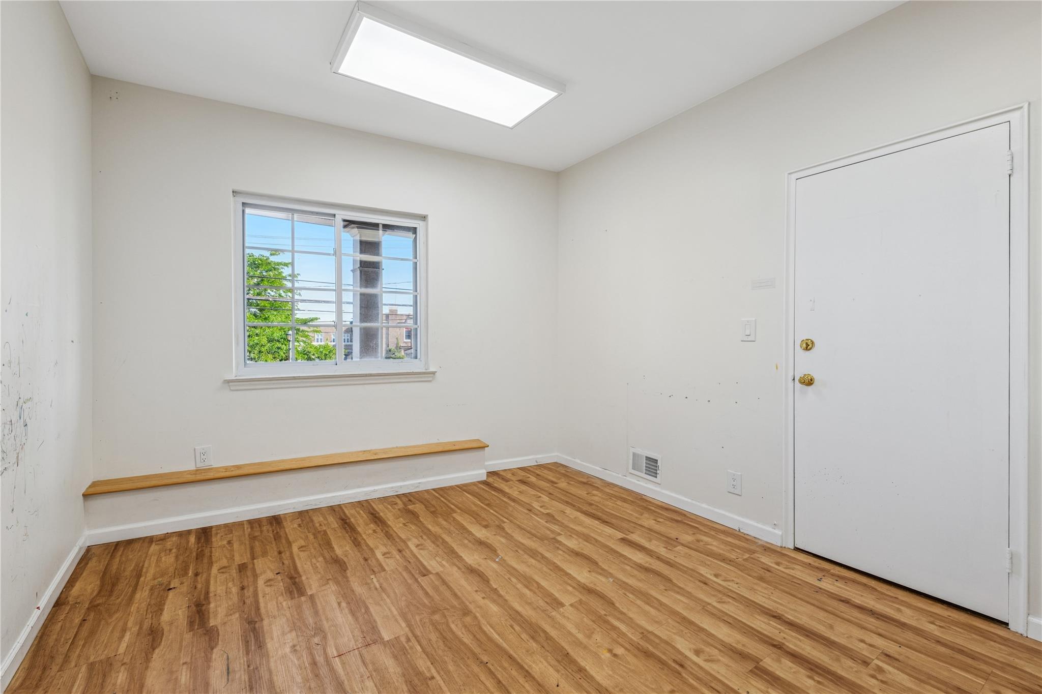 #5 photo, 99 Hillside Avenue, ナッソー郡 Williston Park , NY 11596