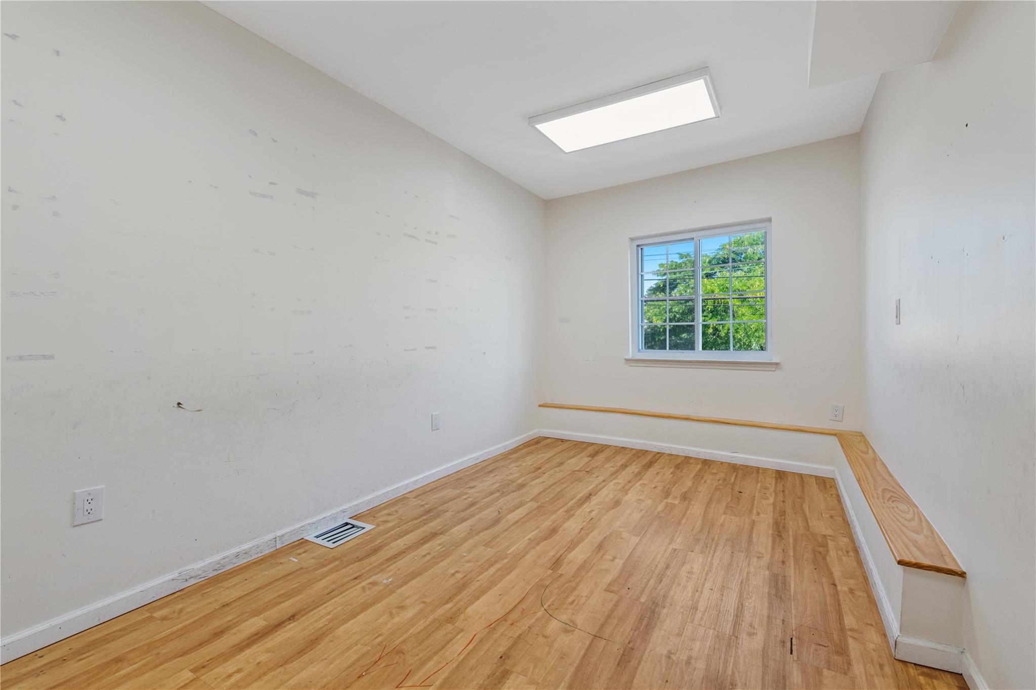 #6 photo, 99 Hillside Avenue, ナッソー郡 Williston Park , NY 11596