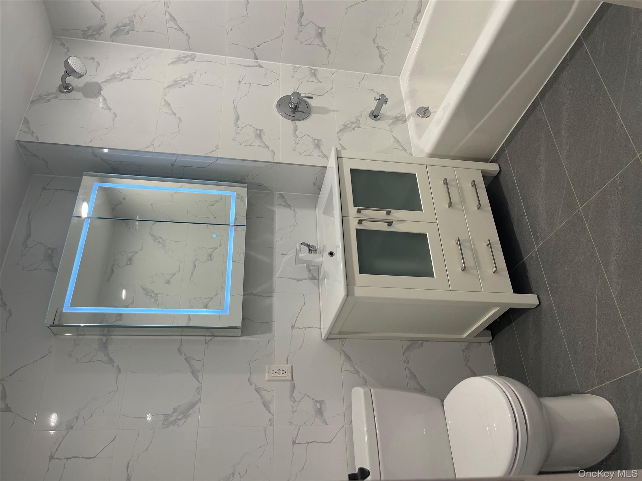 #5 photo, 5216 Roosevelt Avenue, クイーンズ区 Woodside , NY 11377