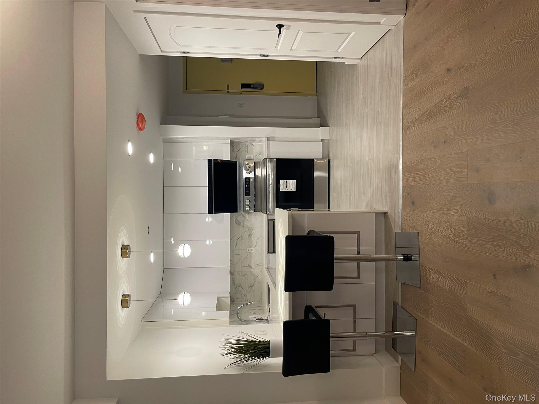 #6 photo, 5216 Roosevelt Avenue, クイーンズ区 Woodside , NY 11377