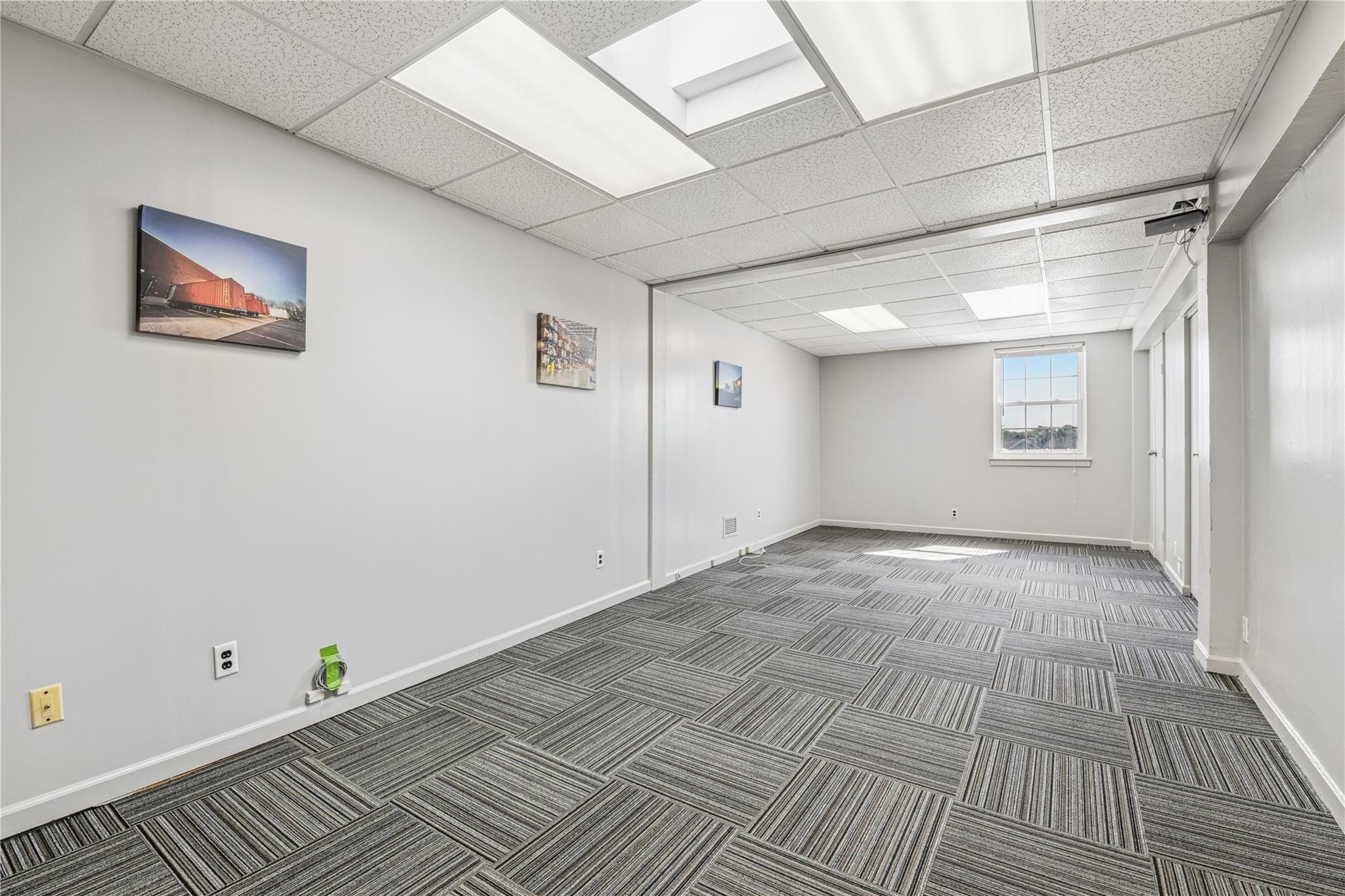 #2 photo, 99 Hillside Avenue, ナッソー郡 Williston Park , NY 11596