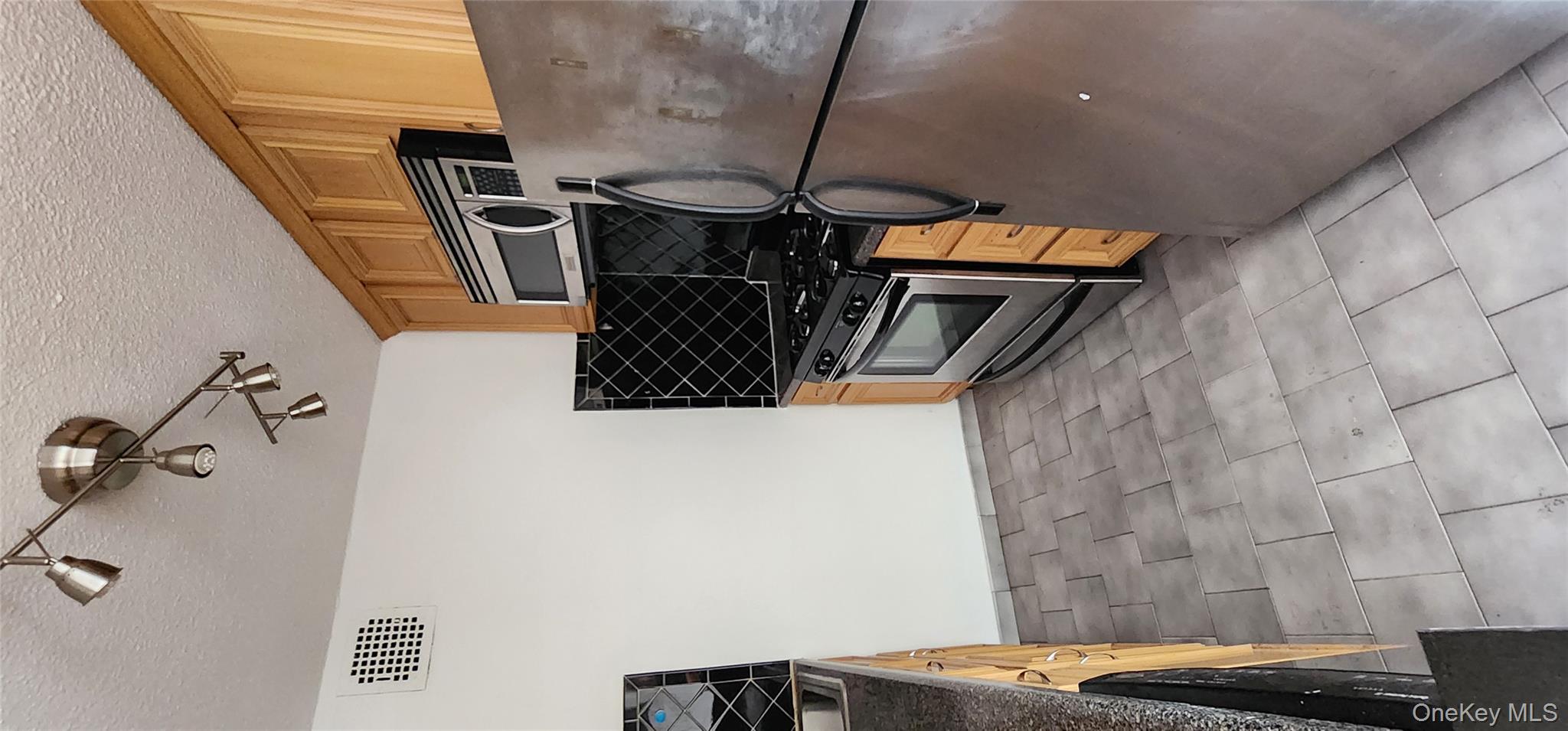 #6 photo, 118-17 Union Turnpike, Forest Hills , NY 11375