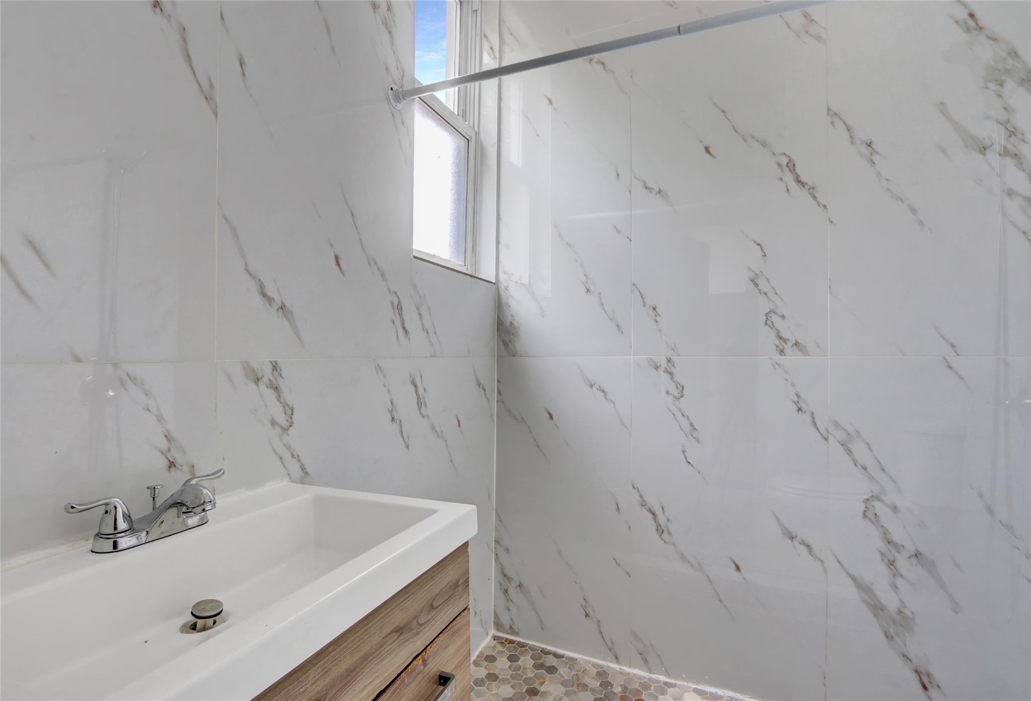 #4 photo, 11915 101st Avenue, クイーンズ区 Richmond Hill S. , NY 11419