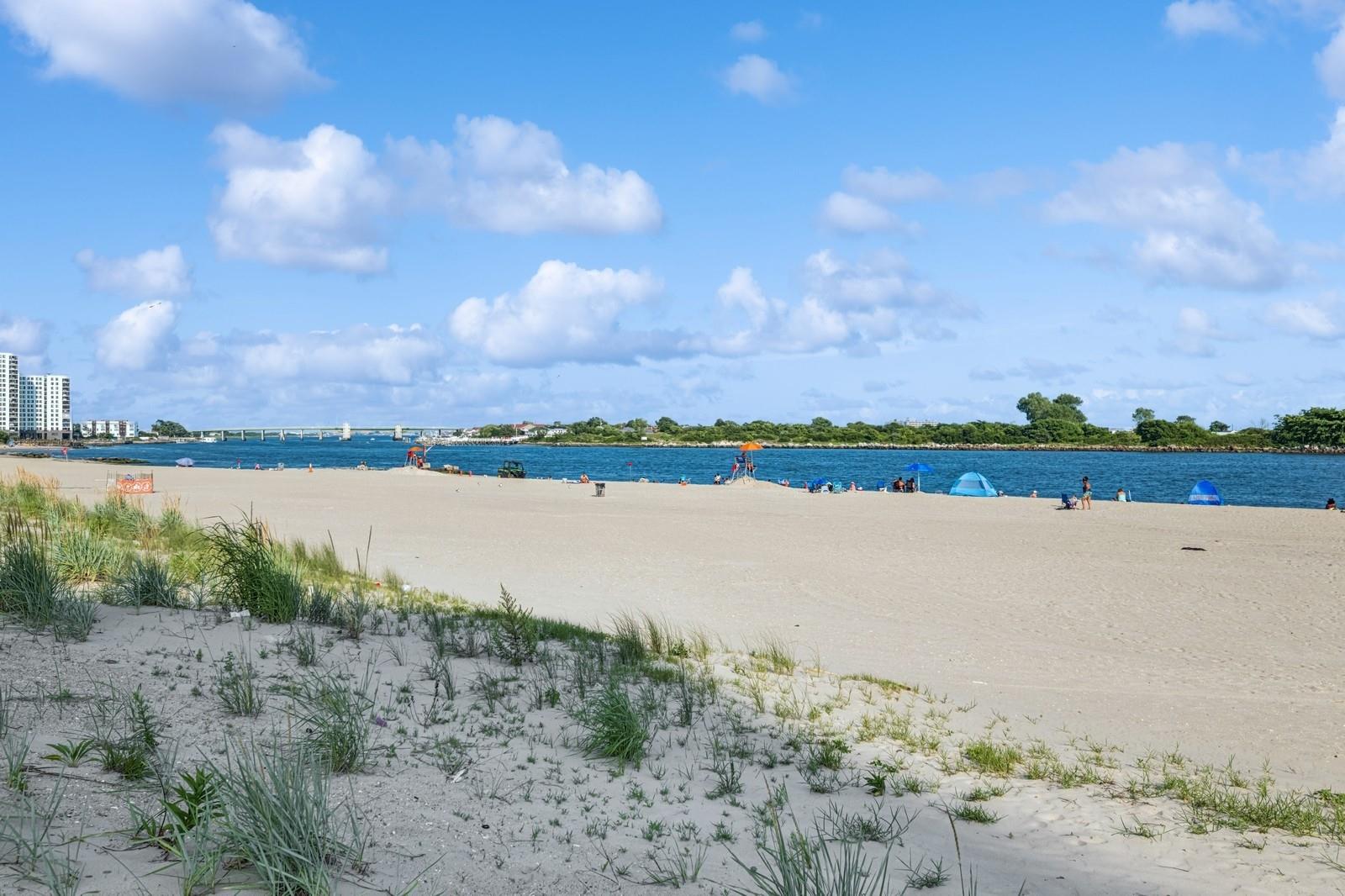 #16 photo, 1430 Seagirt Boulevard, Far Rockaway , NY 11691