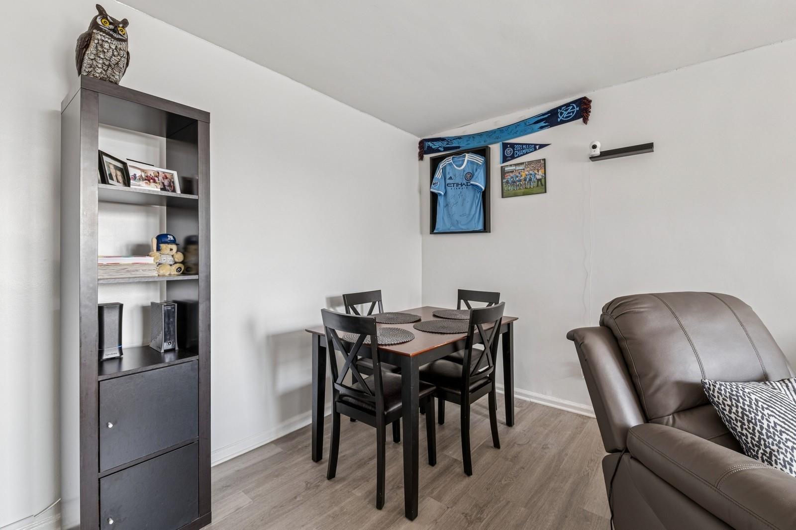 #5 photo, 1430 Seagirt Boulevard, Far Rockaway , NY 11691