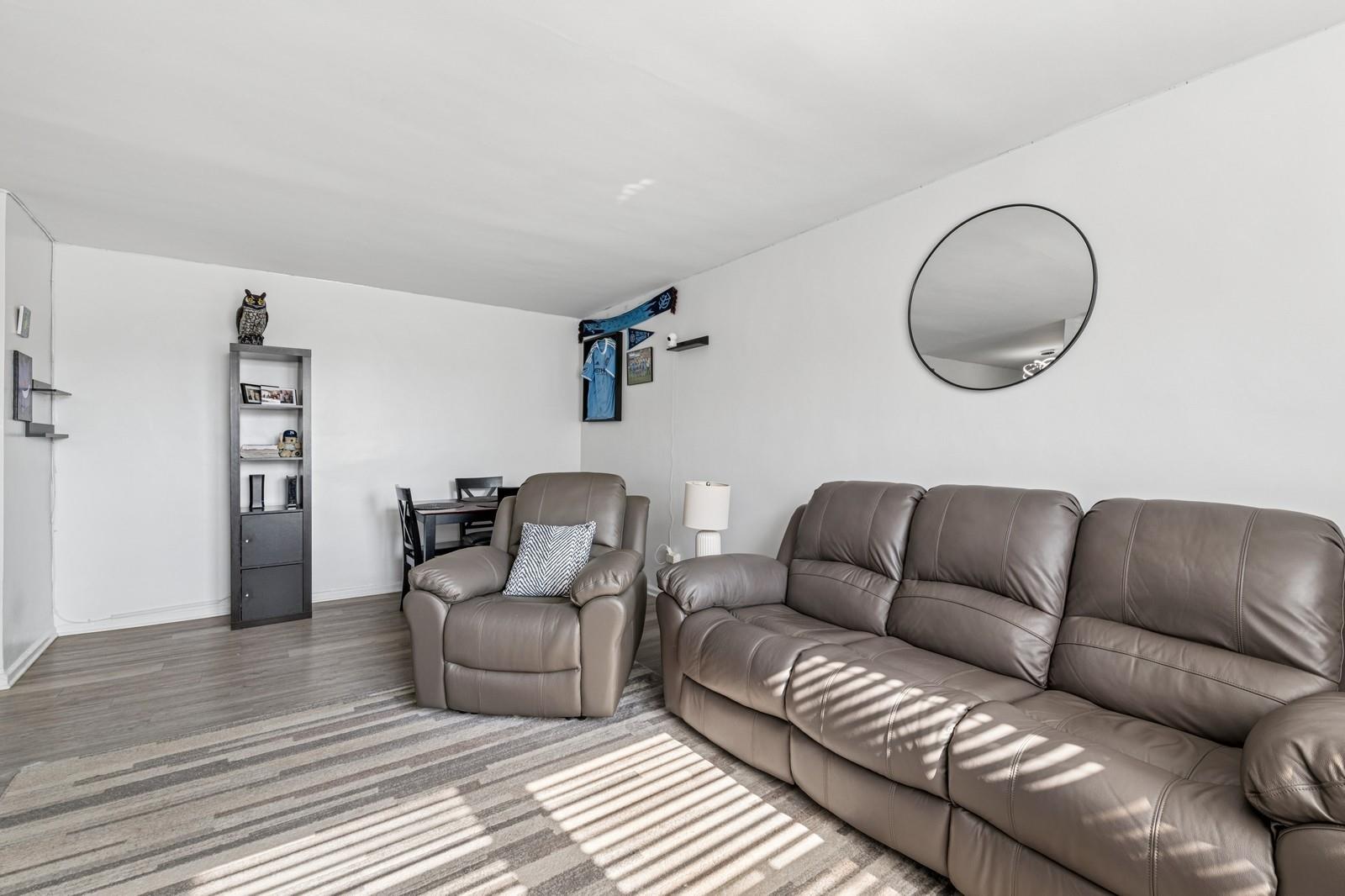 #6 photo, 1430 Seagirt Boulevard, Far Rockaway , NY 11691