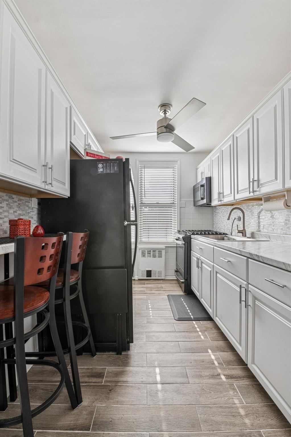 #8 photo, 1430 Seagirt Boulevard, Far Rockaway , NY 11691