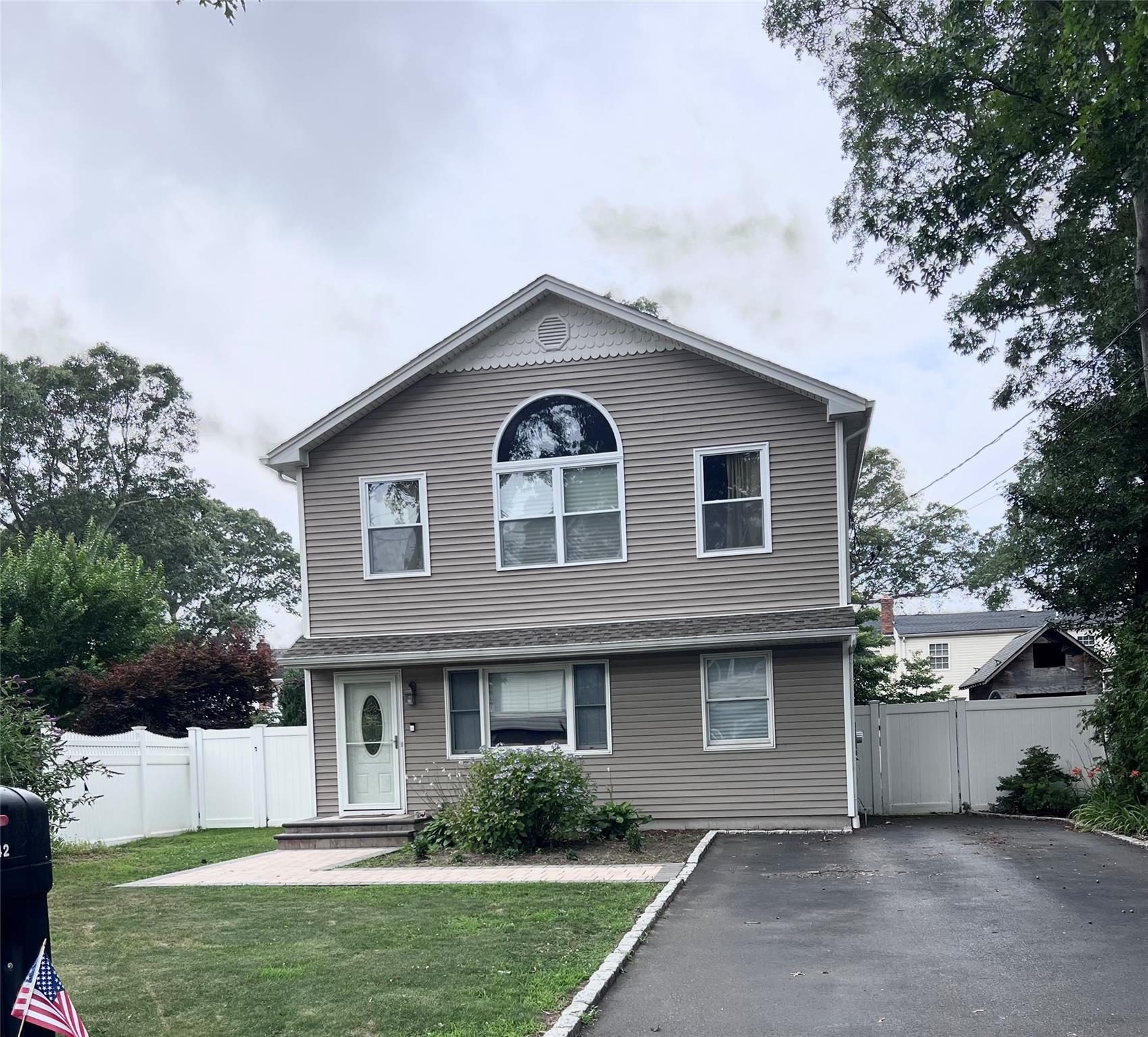 #1 photo, 42 Audubon Street, 東長島 Nesconset , NY 11767