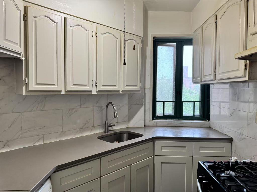 #2 photo, 1505 Archer Road, Bronx , NY 10462