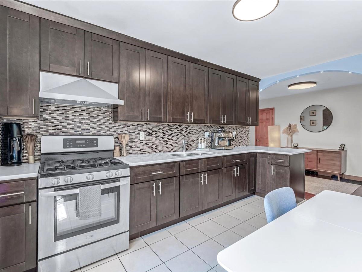 #8 photo, 29-49 137th Street, Flushing , NY 11354