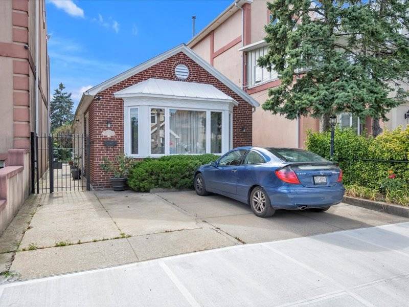 #1 photo, 130 Norfolk Street, 布鲁克林 Manhattan Beach , NY 11235