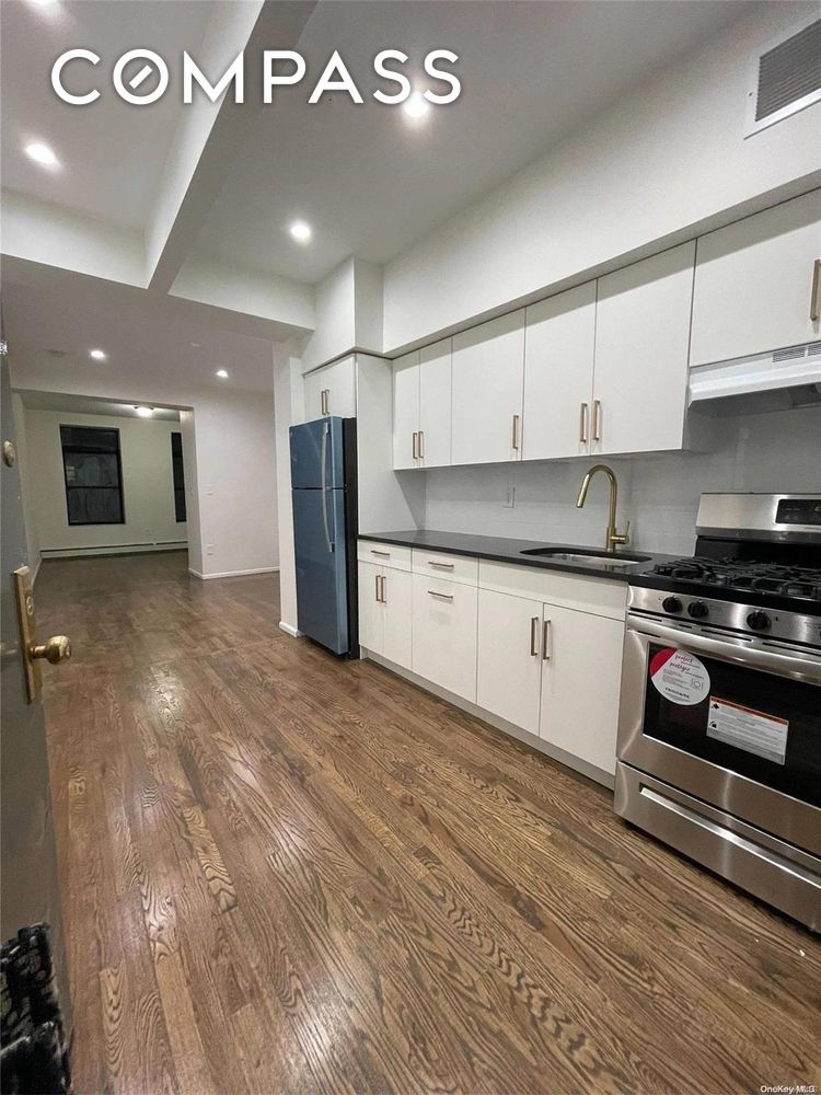 #10 photo, 2049 2nd Avenue, マンハッタン East Harlem , NY 10029