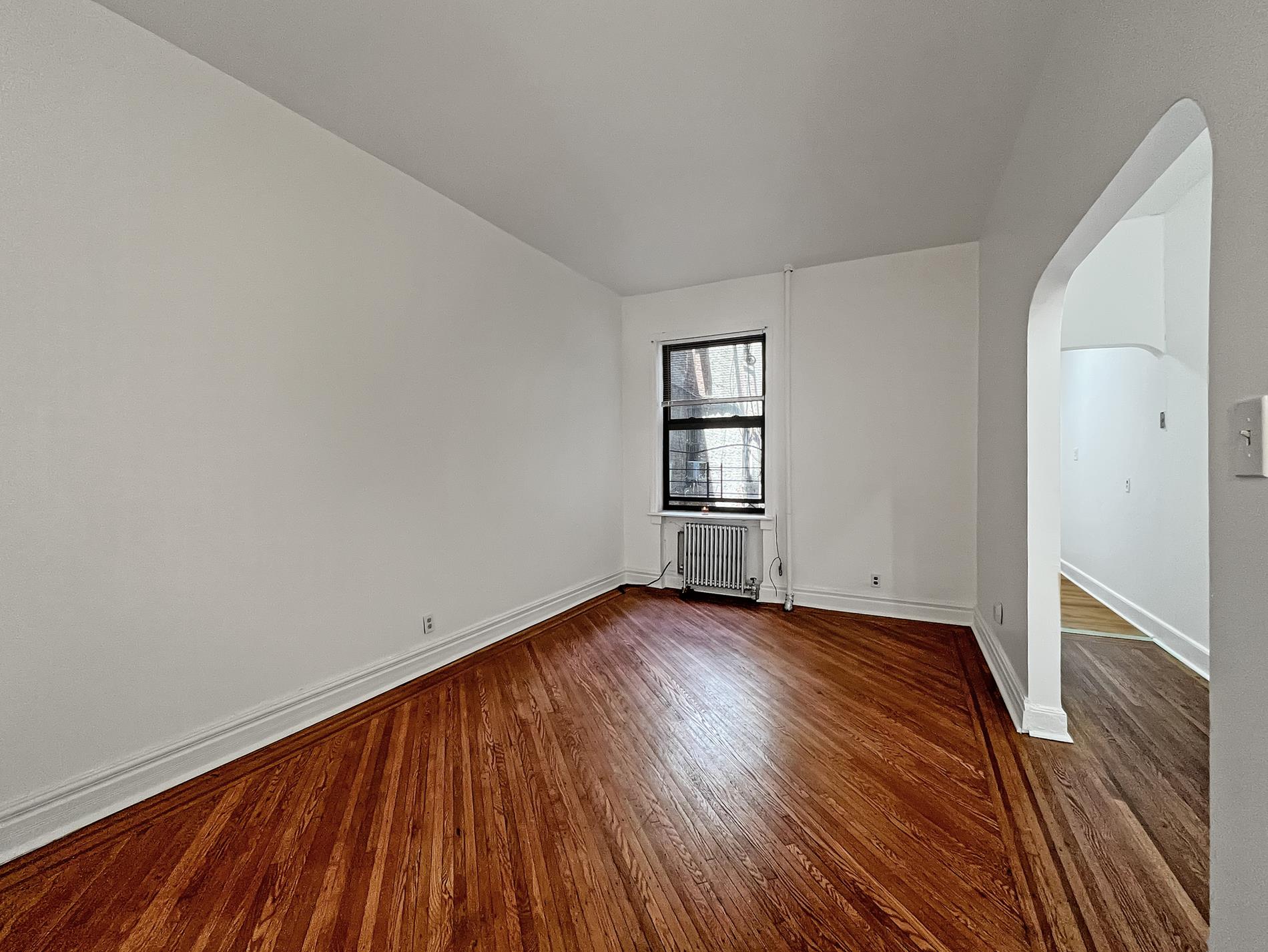 #5 photo, 773 Eastern Parkway, ブルックリン区 Crown Heights , NY 11213