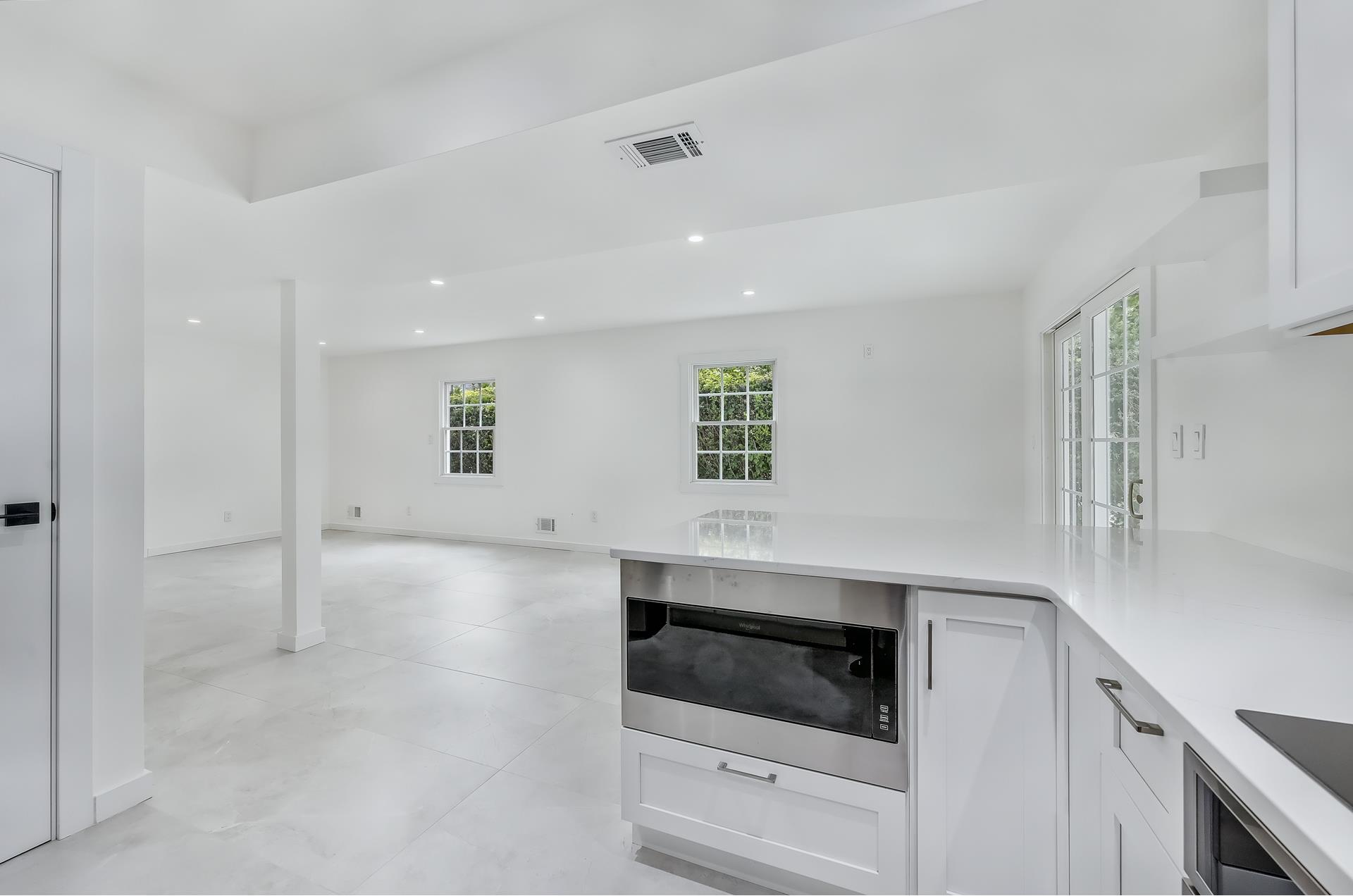 #10 photo, 4330 MANHATTAN Avenue, ブルックリン区 Seagate , NY 11224