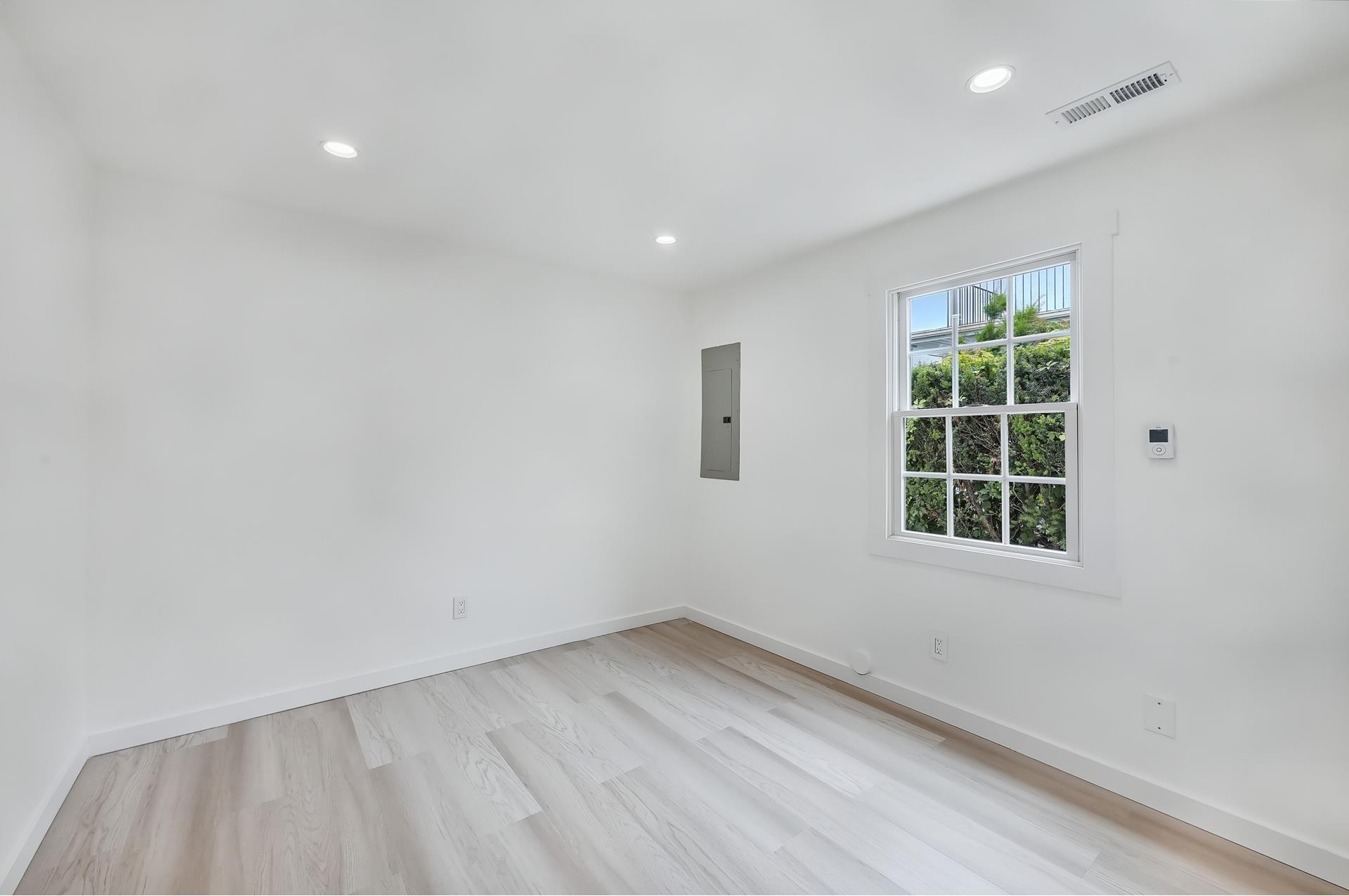 #14 photo, 4330 MANHATTAN Avenue, ブルックリン区 Seagate , NY 11224