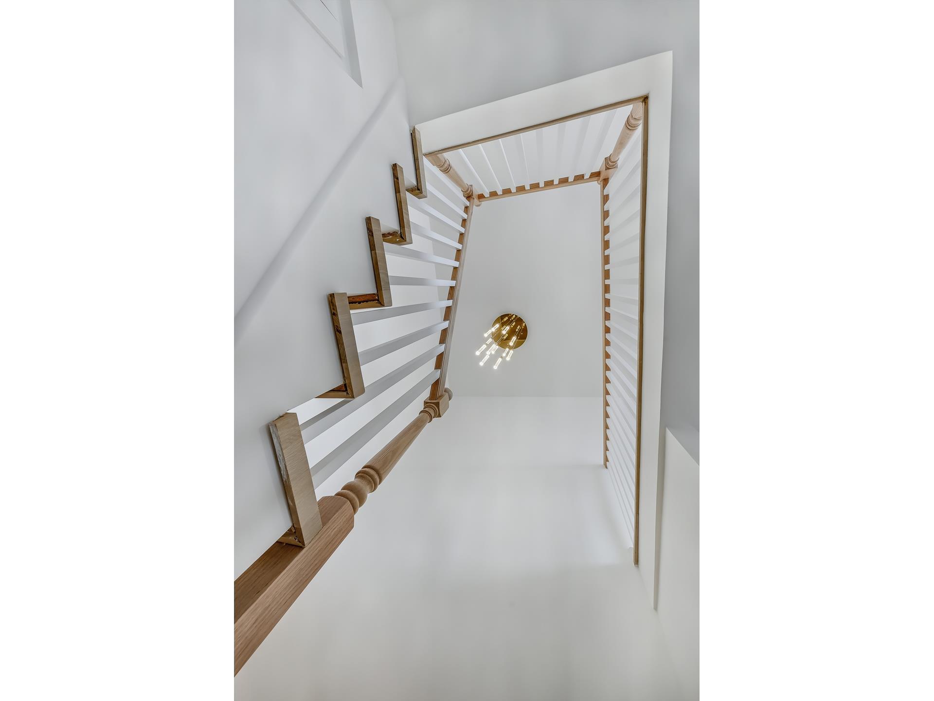 #21 photo, 4330 MANHATTAN Avenue, ブルックリン区 Seagate , NY 11224