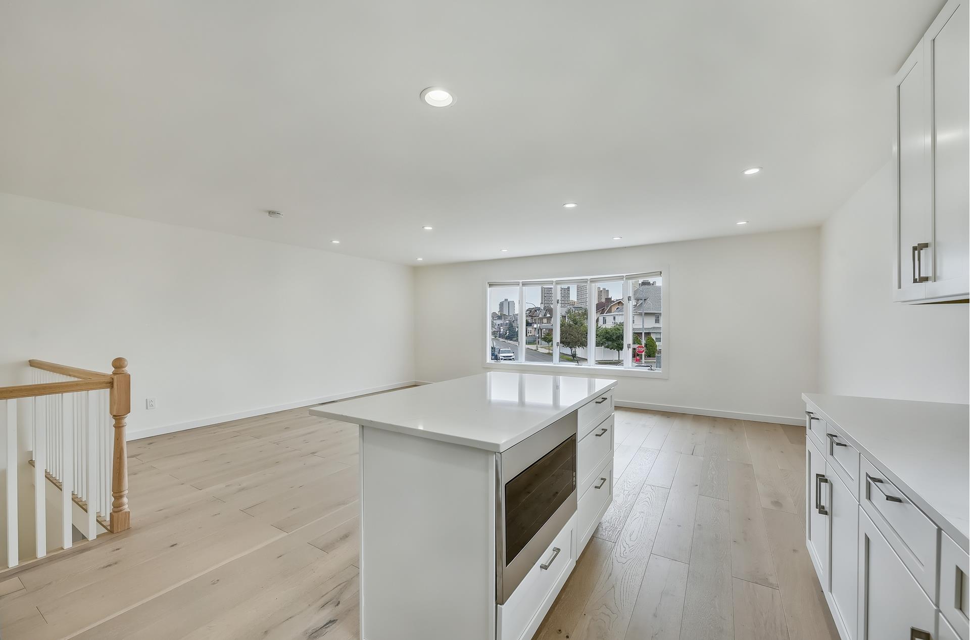 #22 photo, 4330 MANHATTAN Avenue, ブルックリン区 Seagate , NY 11224