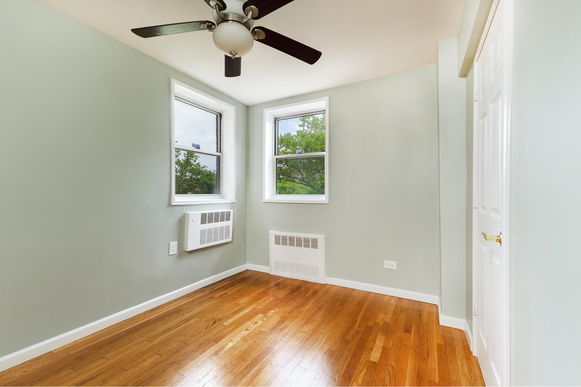 #20 photo, 770 OCEAN Parkway, ブルックリン区 Midwood , NY 11230