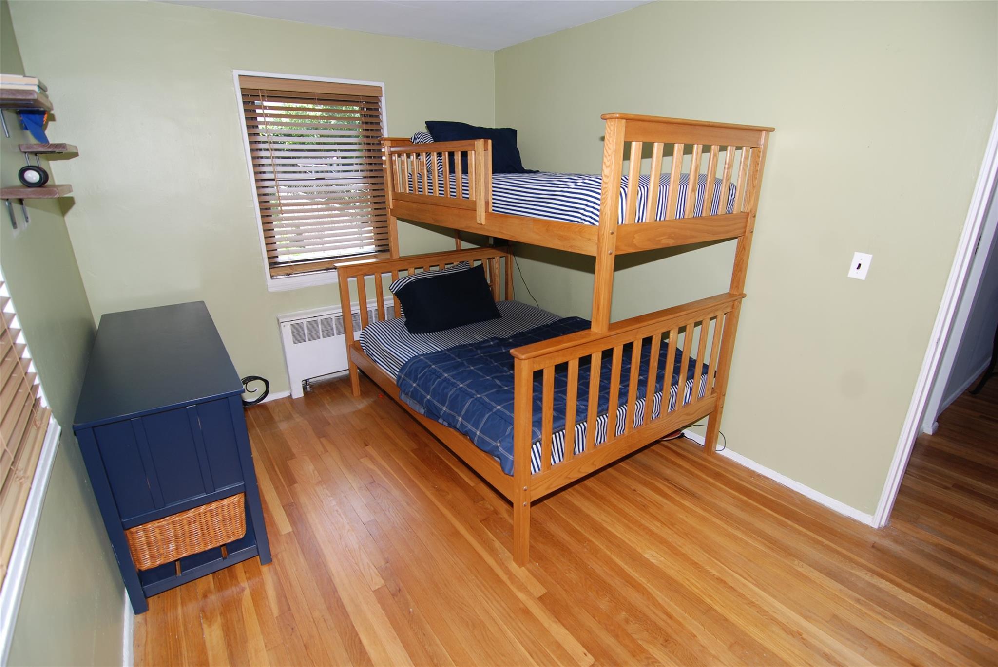 #14 photo, 245-84 62, Little Neck , NY 11362