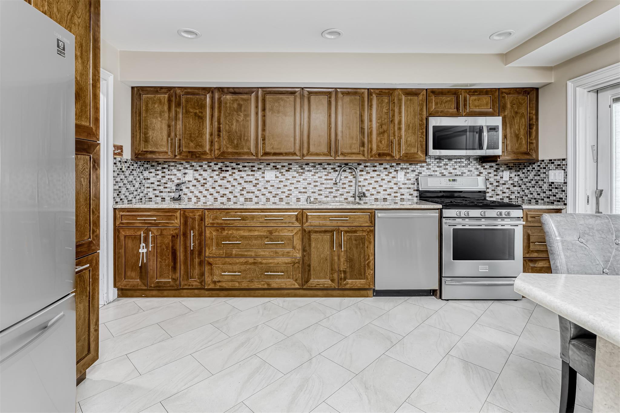 #11 photo, 33 Sandy Brook Drive, Spring Valley , NY 10977