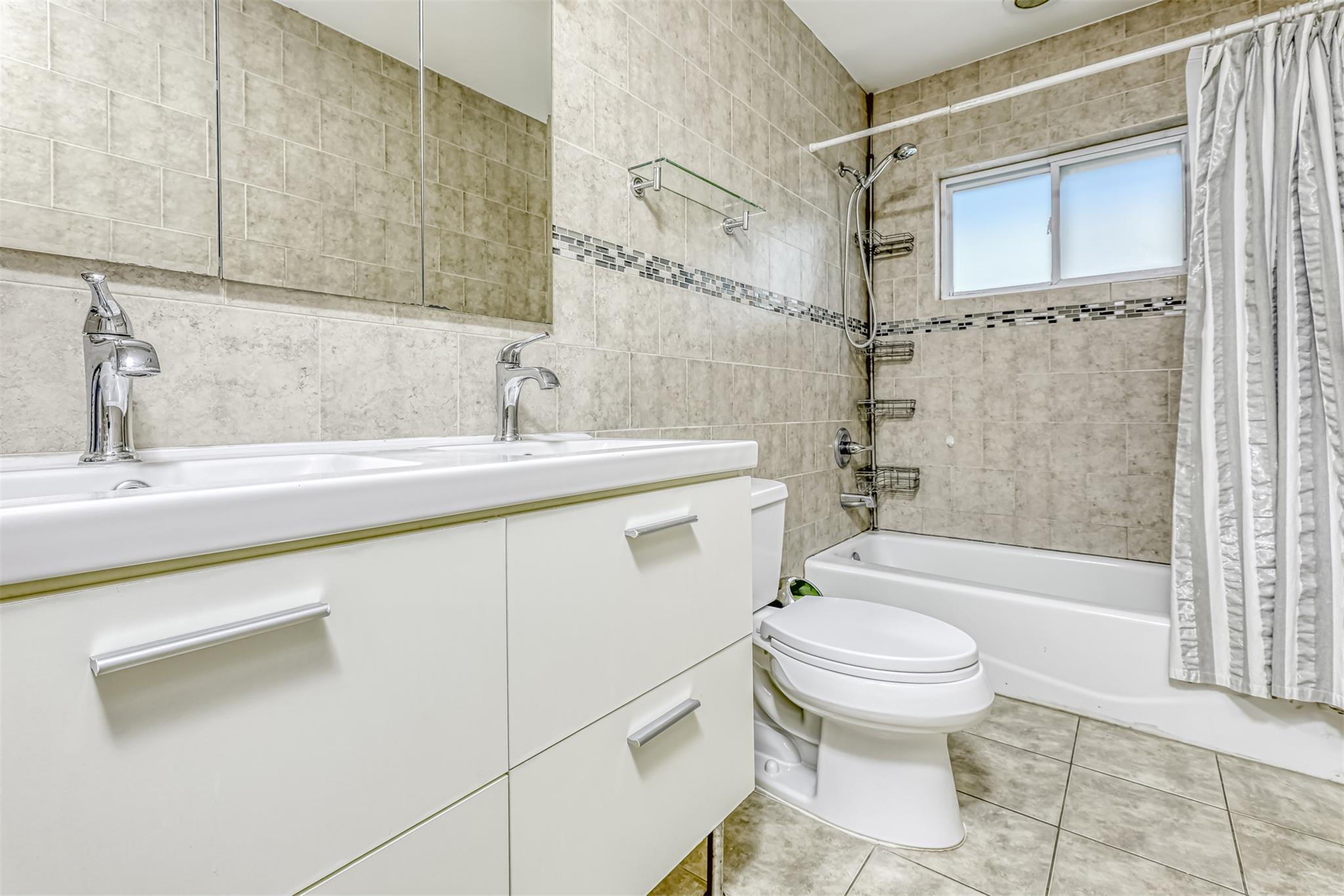 #19 photo, 33 Sandy Brook Drive, Spring Valley , NY 10977