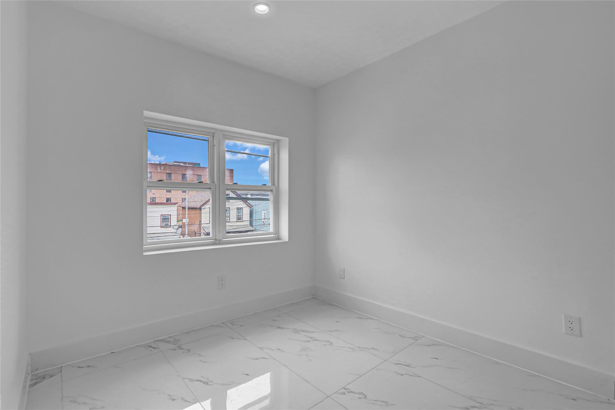 #15 photo, 139-22 95 Avenue, クイーンズ区 Jamaica , NY 11435