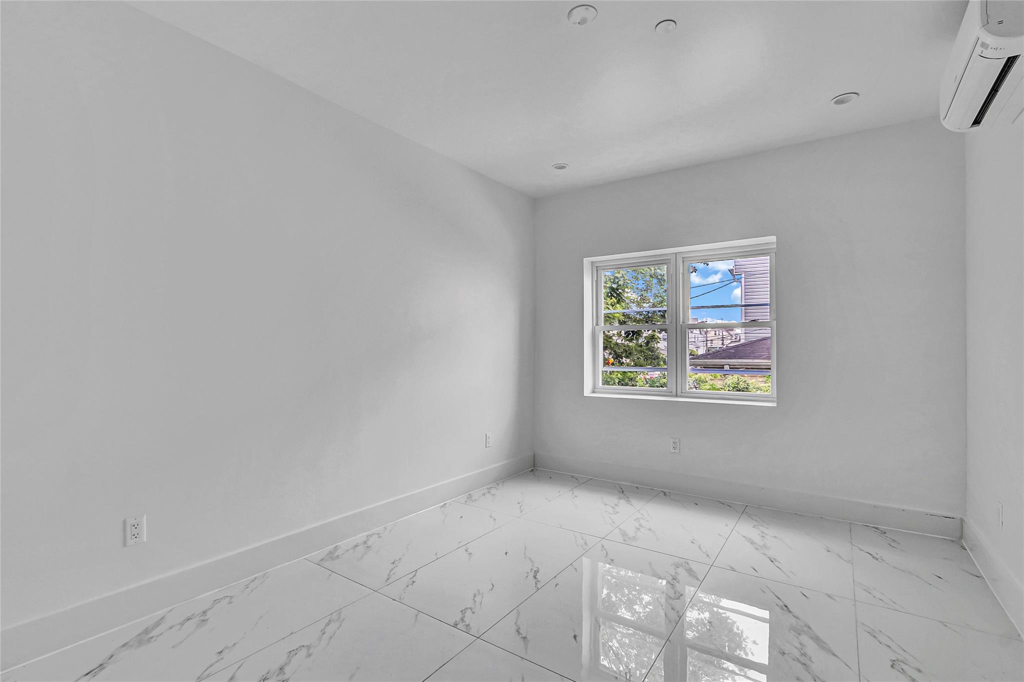 #6 photo, 139-22 95 Avenue, クイーンズ区 Jamaica , NY 11435