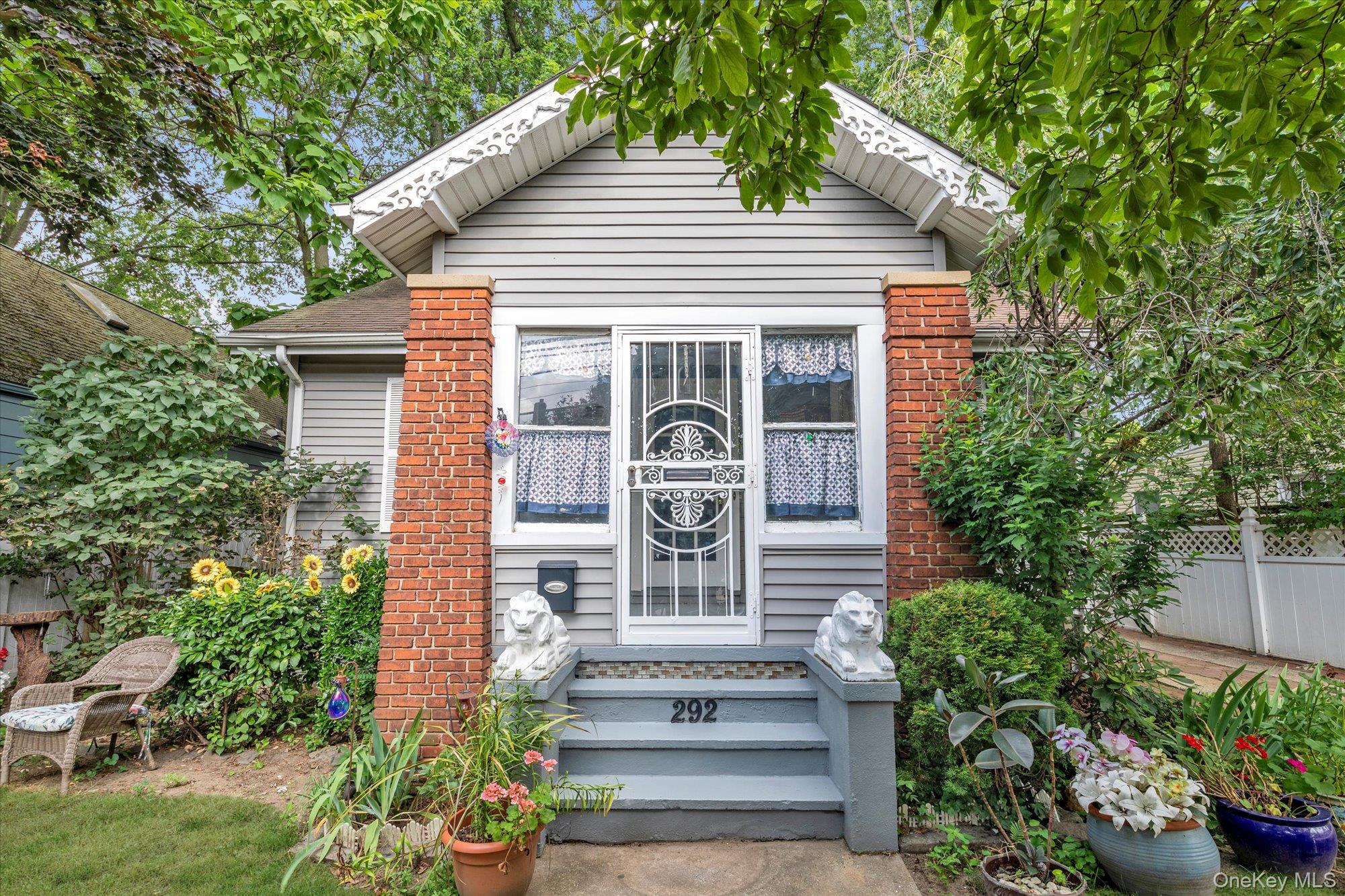 #2 photo, 292 Ocean Avenue, ナッソー郡 East Rockaway , NY 11518