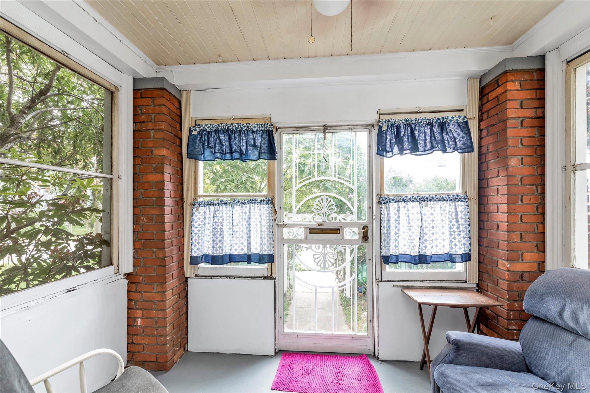 #3 photo, 292 Ocean Avenue, ナッソー郡 East Rockaway , NY 11518