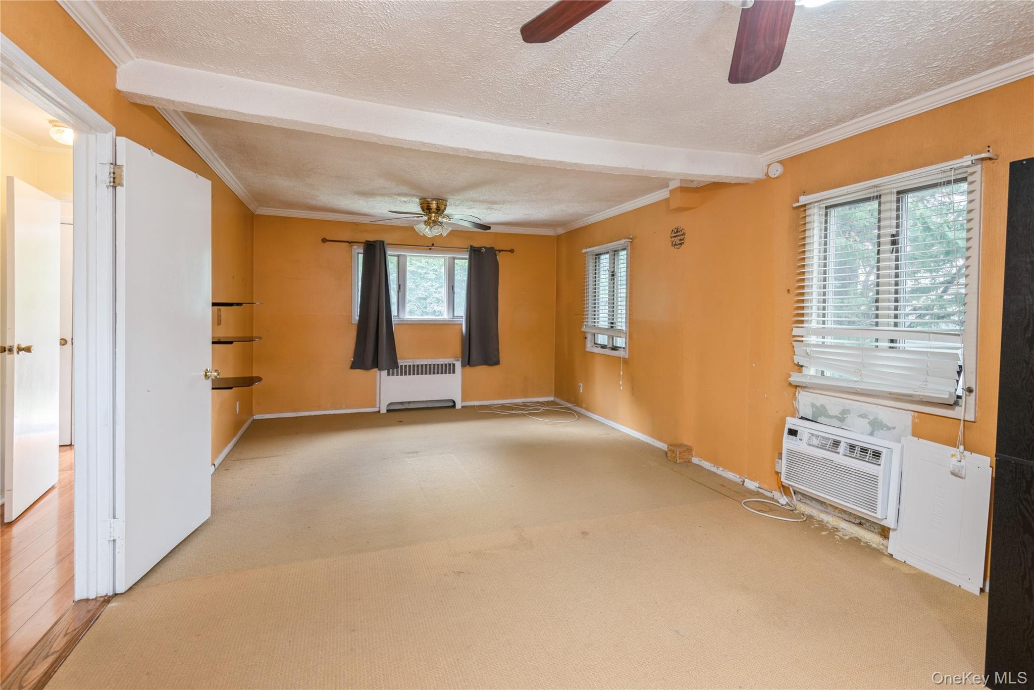 #12 photo, 815 Sunshine Avenue, West Hempstead , NY 11552