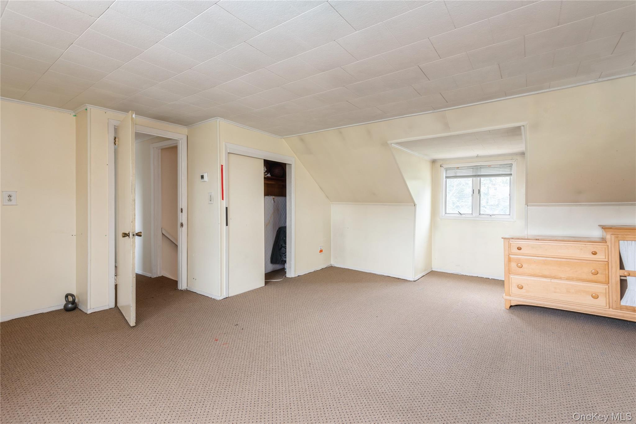 #15 photo, 815 Sunshine Avenue, West Hempstead , NY 11552