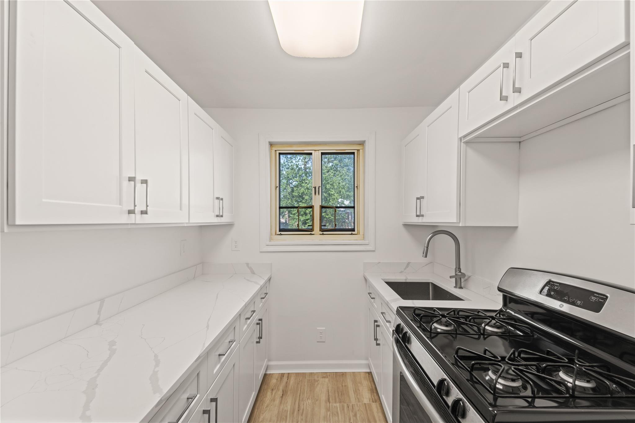 #11 photo, 224-17 Manor Road, クイーンズ区 Queens Village , NY 11427