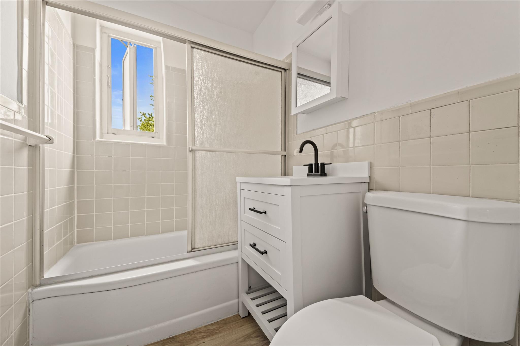 #13 photo, 224-17 Manor Road, クイーンズ区 Queens Village , NY 11427